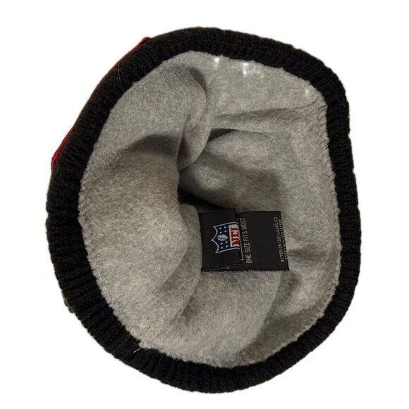 Tampa Bay Buccaneers NFL New Era Salute to Service Sideline Knit Hat Black OSFM - Picture 6 of 7